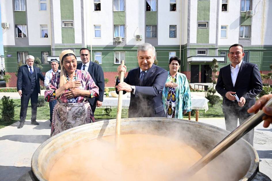 Shavkat Mirziyoyev Surxondaryoda sumalak saylida ishtirok etdi